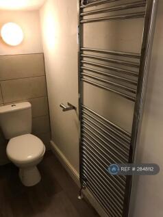 Bath/Shower Room