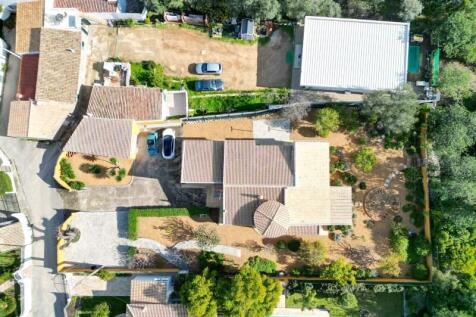 Algarve Bargain 4 Bed Villa For Sale In Loule (2)