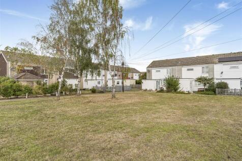 38 Wood Close, Windsor, SL4 3JZ24.jpg