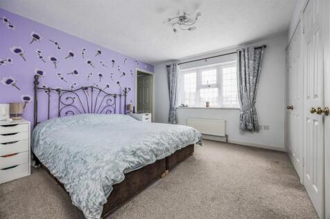 8 Topaz Grove, Waterlooville-Small-PorticoMarketin