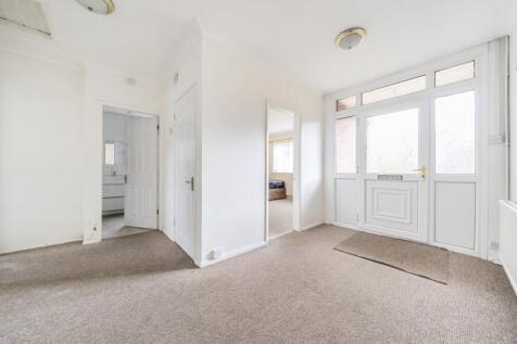 1343689-15-68aefd43dc3c9