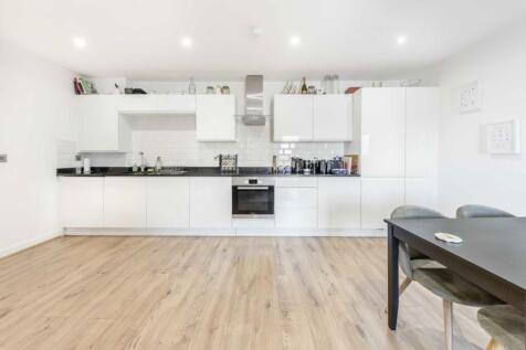 Milner Road, South Wimbledon photo 3