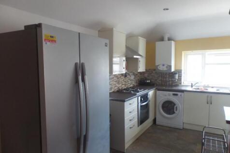 6-bed flat on A, Woodville Road, Cathays, Cardiff, £3,000/mo