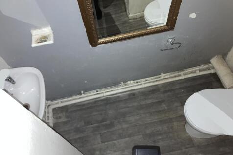 Bathroom  2  T202512101126.jpg