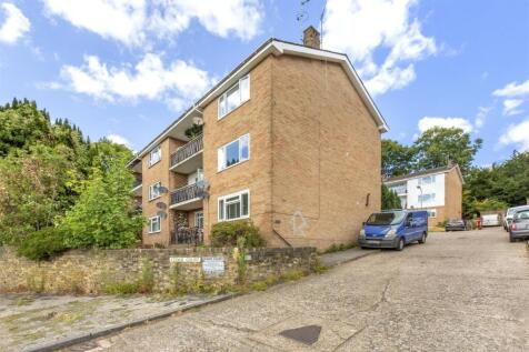 Cedar Court, Totteridge Rd-13.jpg