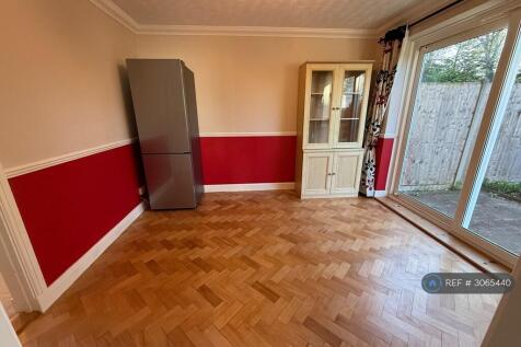 Sevenoaks Road, Earley, Reading, RG6 photo 4