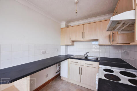 Living/Kitchen Area