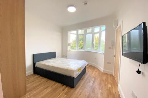 Antrobus Road, Chiswick, London photo 3