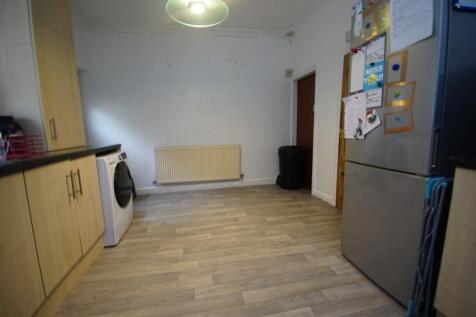 **LOVELY**  Bury Street, Mossley, OL5 9ND photo 4