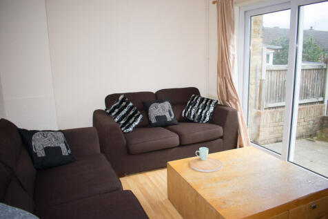 Tenterden Drive, Canterbury photo 5