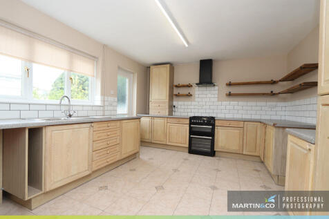 Allt-Yr-Yn View, Newport photo 5