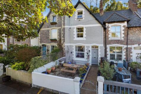 01_40 Vane Hill Road, Torquay.jpg
