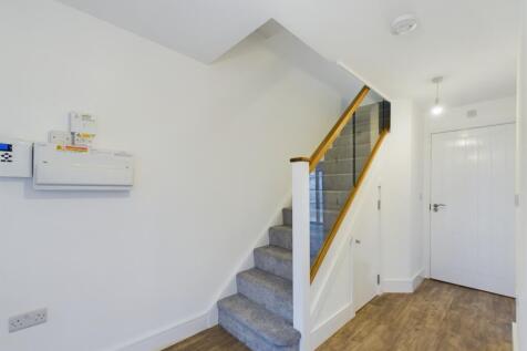 CAM02023G0-PR0118-STILL005