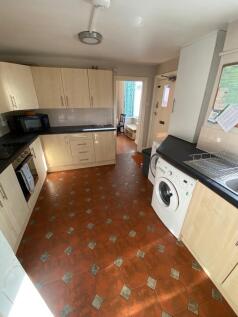 1-bed house on Burleigh Road, Loughborough, £456/mo