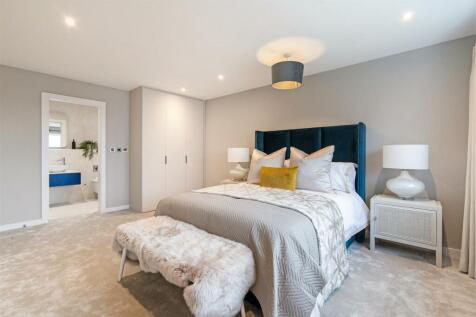 304 Sandbanks Road 327170 - (30).jpg