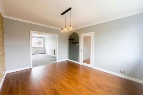 Harbourne Close, Worsley, M28 photo 3