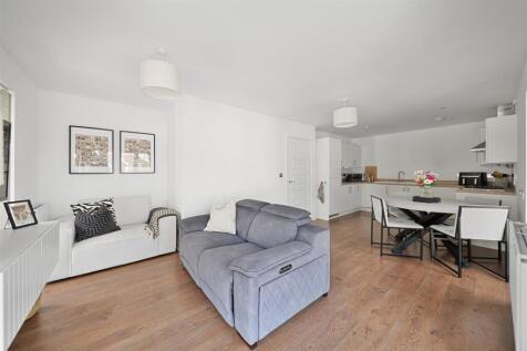 Huxley Drive-06.jpg