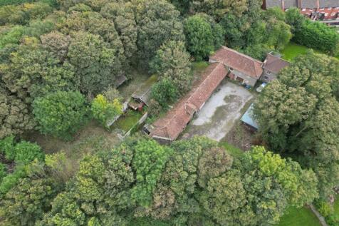 Coach House &amp; Garages @ Wick Road, Brislington, Br