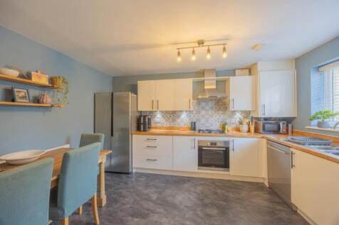 Ewemove Taunton Derham Close 2 (3)