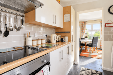 Bright Modern Kitchen-Diner with Tea Station