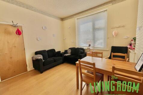 Coburn Street, Cathays, Cardiff photo 4