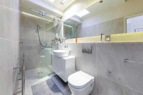 En Suite Shower Room