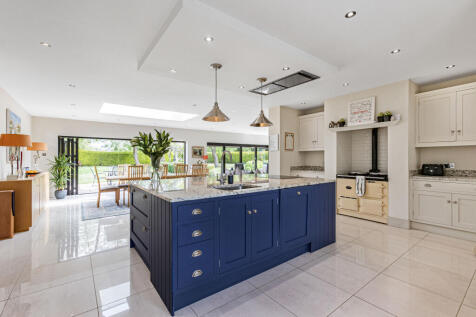 Kitchen/Dining