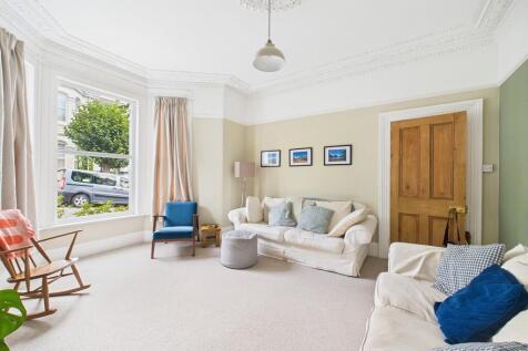 CAM02089G0-PR0541...