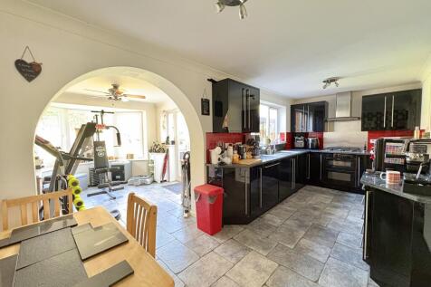 kitchen dining living room