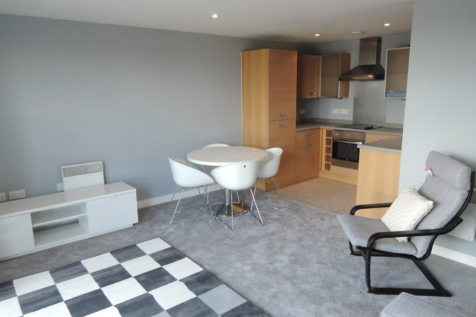 Lounge and kitchen.png