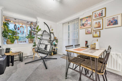 1396741-6-695fd34...