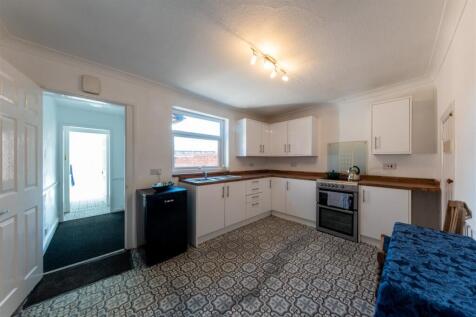 2 Burgess Place-001.jpg