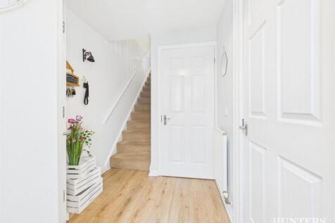 CAM05287G0-PR0163-STILL001.jpg