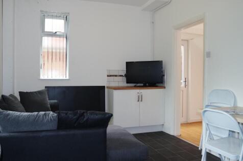 Oaklands Avenue, Loughborough photo 3