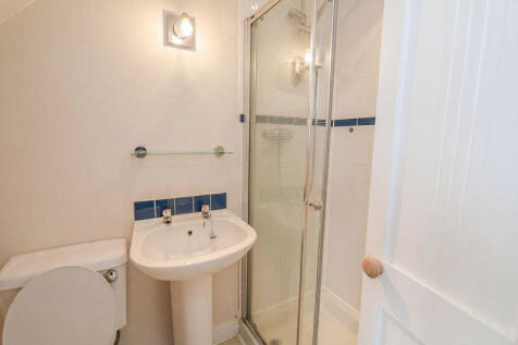 En-Suite to Bedroom One
