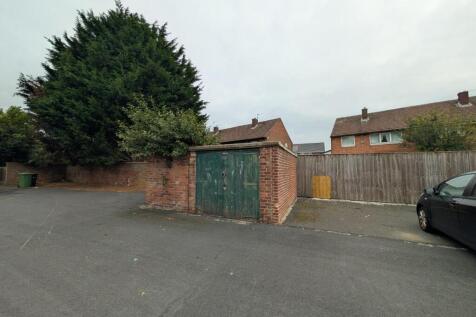 Detached Garage
