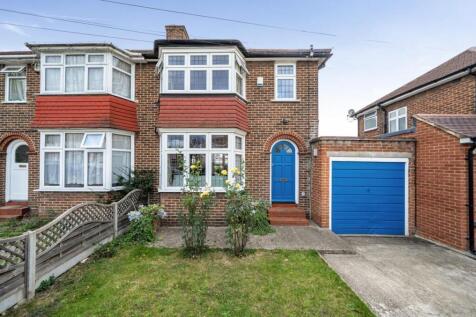 Davidson Frost-Wellings, DFW, Broadcroft Avenue, H