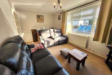 16' Sitting Room