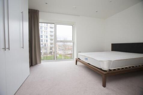 3-bed flat on Egremont House, £3,525/mo