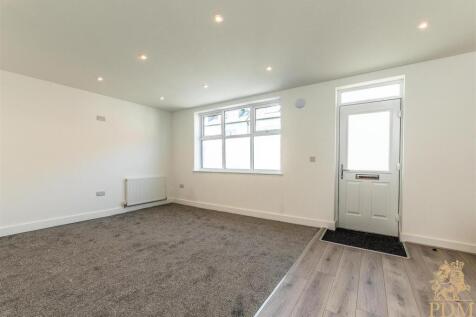 672 Woodborough Road Flat 4-010.jpg
