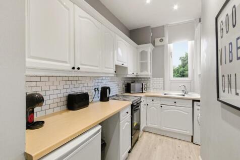 Williamson Avenue, Dumbarton, West Dunbartonshire, G82 photo 4