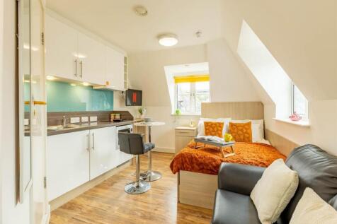STUDENT ONLY | 51/44 WEEKS | EXETER | EX4 photo 5