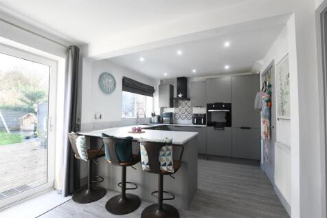 Fitted Kitchen