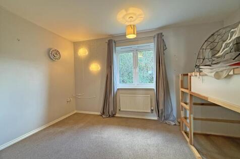 Bridge View 19 - Bed 2.jpg