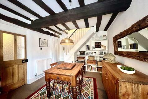 Formal Dining / Reception Room