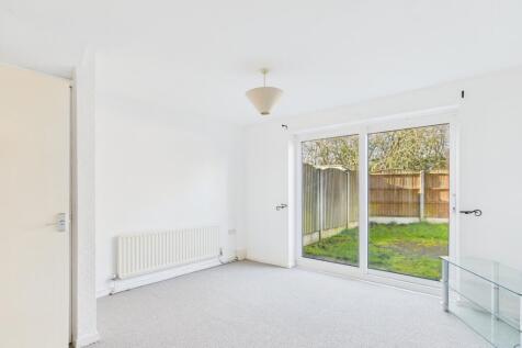 Banwell Close, Mickleover photo 3