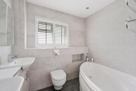 OLD OAK AVENUE (14).jpg