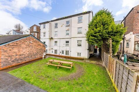 33 bed, 15 bath Detached in Manchester - Photo 21