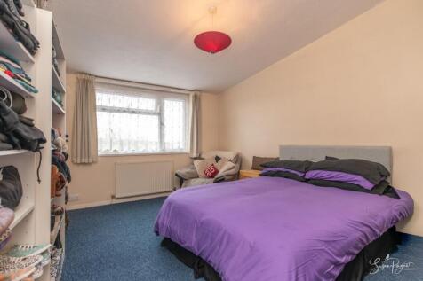 69 Fairmount Drive.jpg