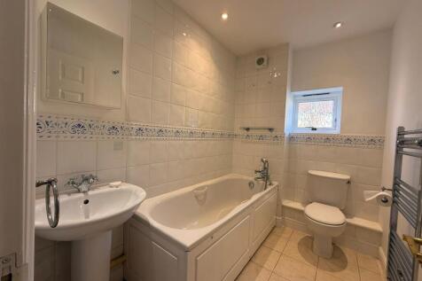 Marston Gate, City Centre, Unfurnished photo 4